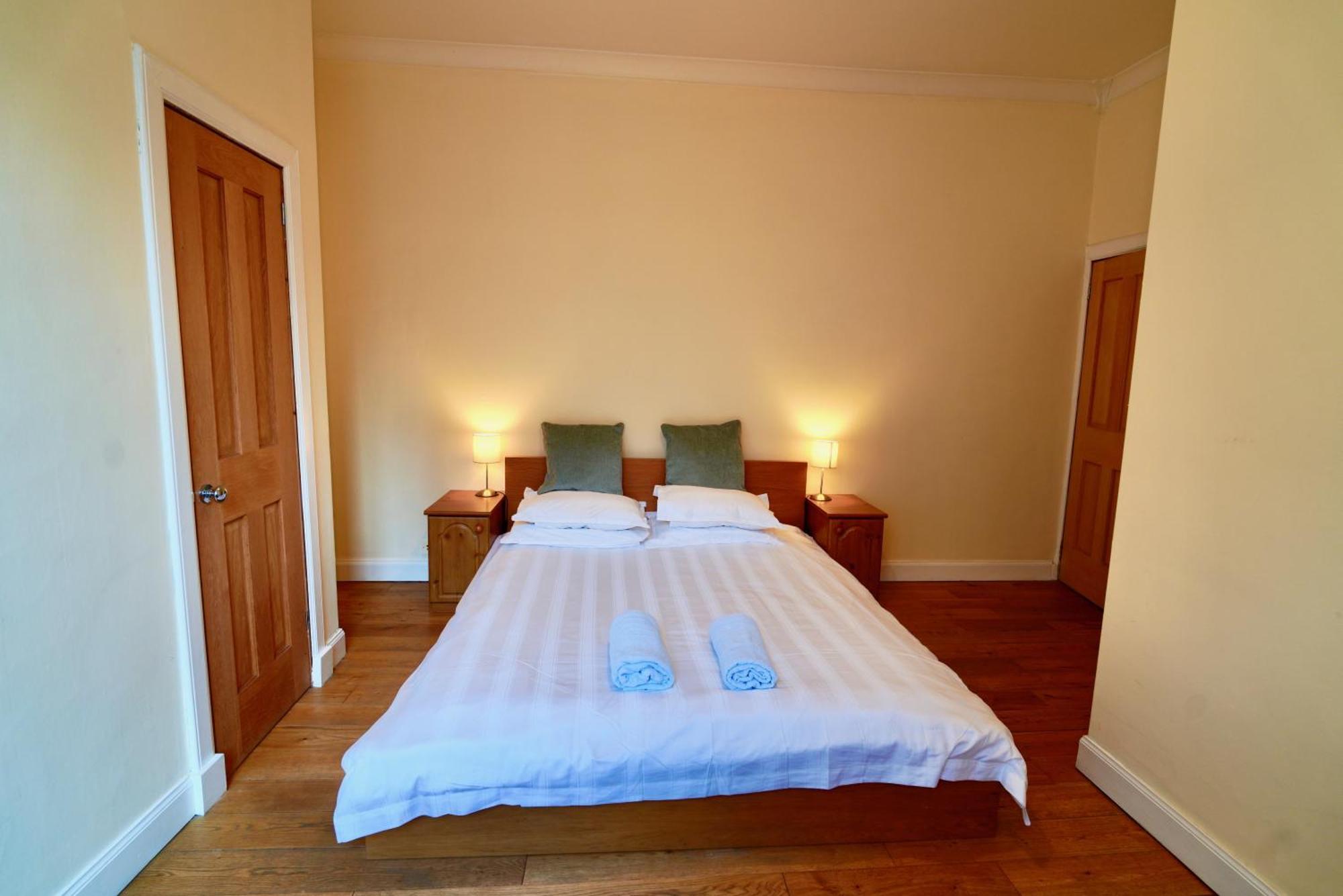 Spacious 2 Bed Apt Next To Royal Mile & Waverley EDI Buitenkant foto